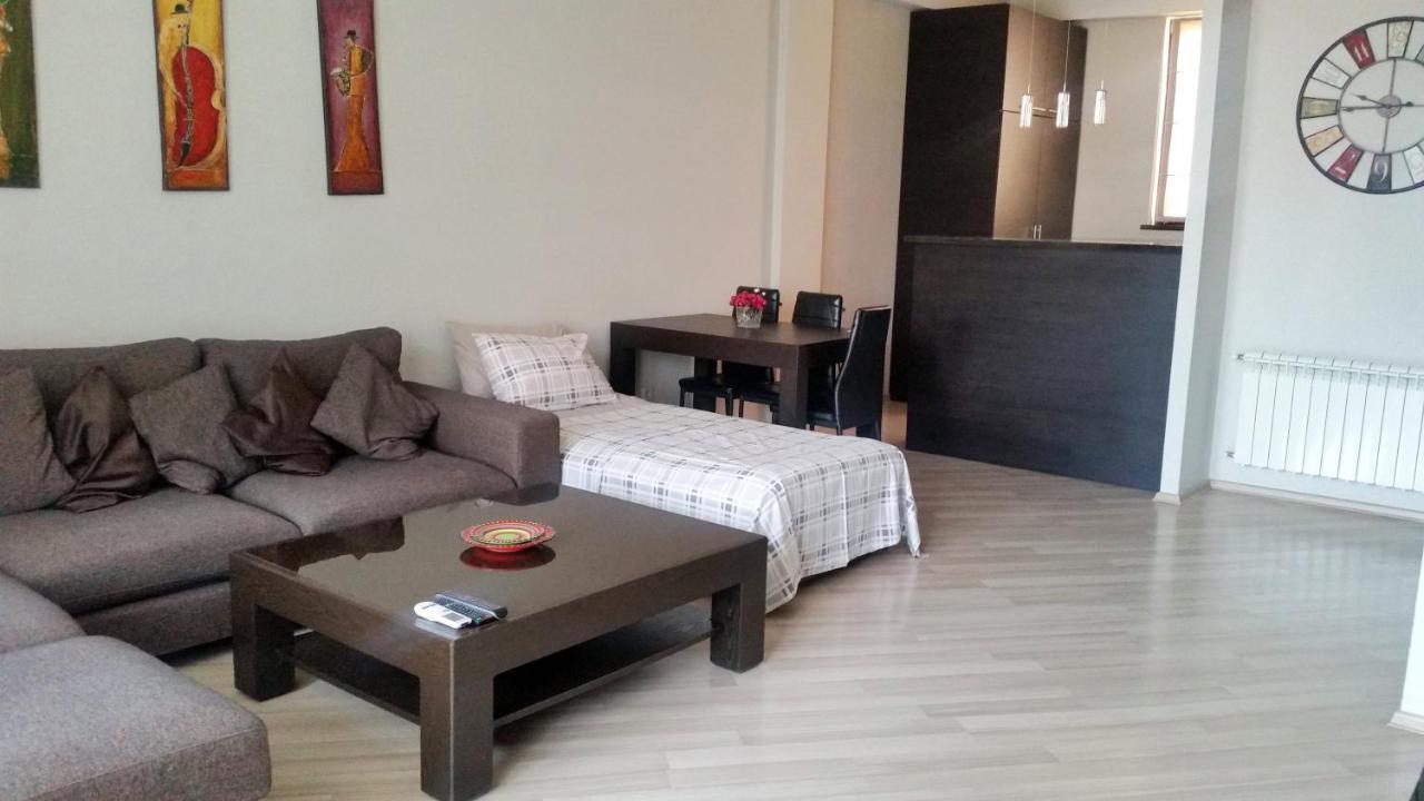 Mtatsminda Apartment Tbilisi Eksteriør bilde